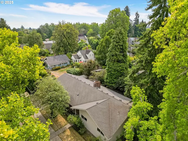 $699,000 | 3130 Northwest Van Buren Avenue, Corvallis, OR 97330