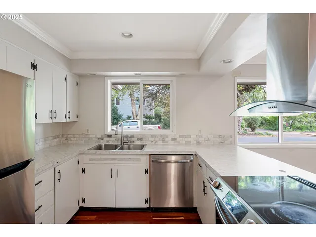 $699,000 | 3130 Northwest Van Buren Avenue, Corvallis, OR 97330