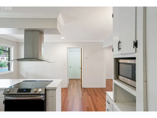 $699,000 | 3130 Northwest Van Buren Avenue, Corvallis, OR 97330