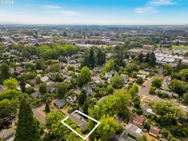 $699,000 | 3130 Northwest Van Buren Avenue, Corvallis, OR 97330