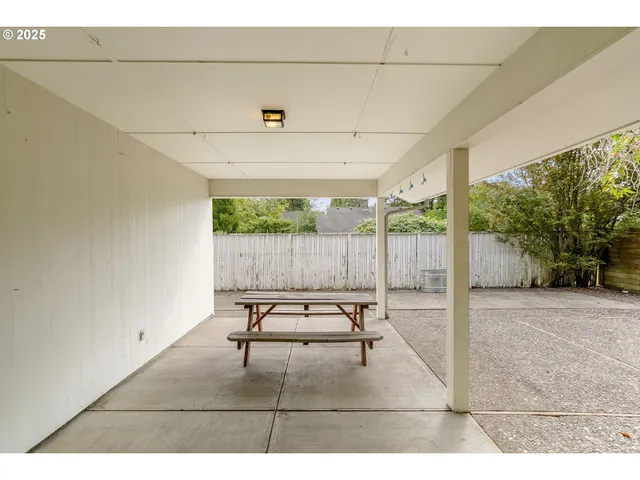 $699,000 | 3130 Northwest Van Buren Avenue, Corvallis, OR 97330