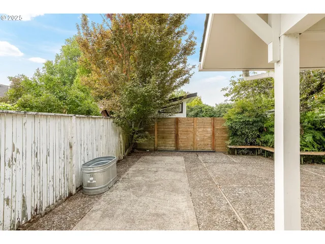 $699,000 | 3130 Northwest Van Buren Avenue, Corvallis, OR 97330