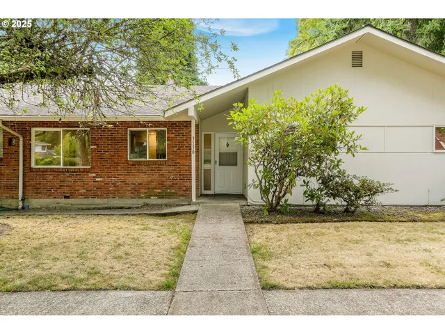 $699,000 | 3130 Northwest Van Buren Avenue, Corvallis, OR 97330