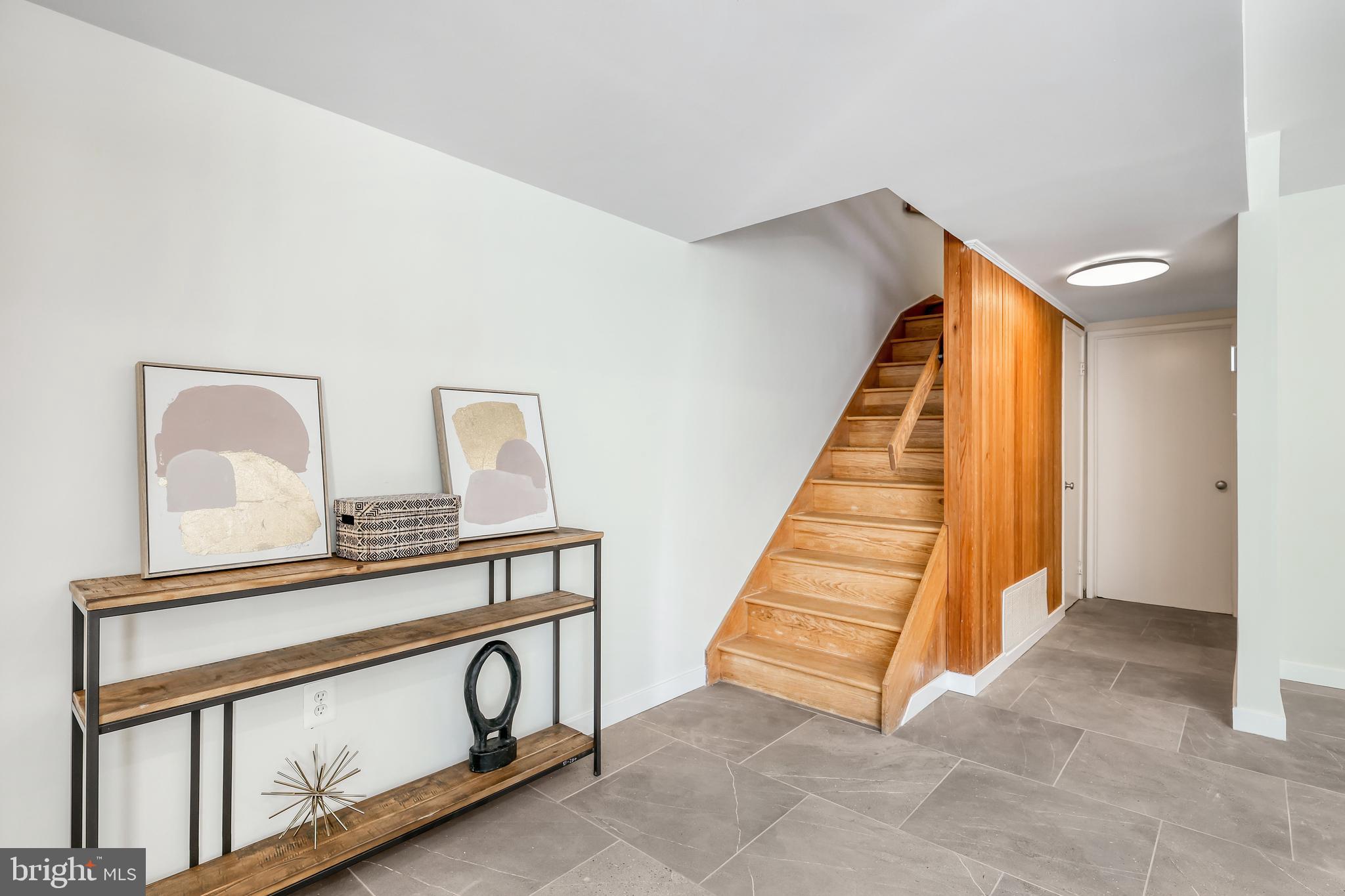 11575 Maple Ridge Road Reston, VA 20190 - Photo 17 of 68