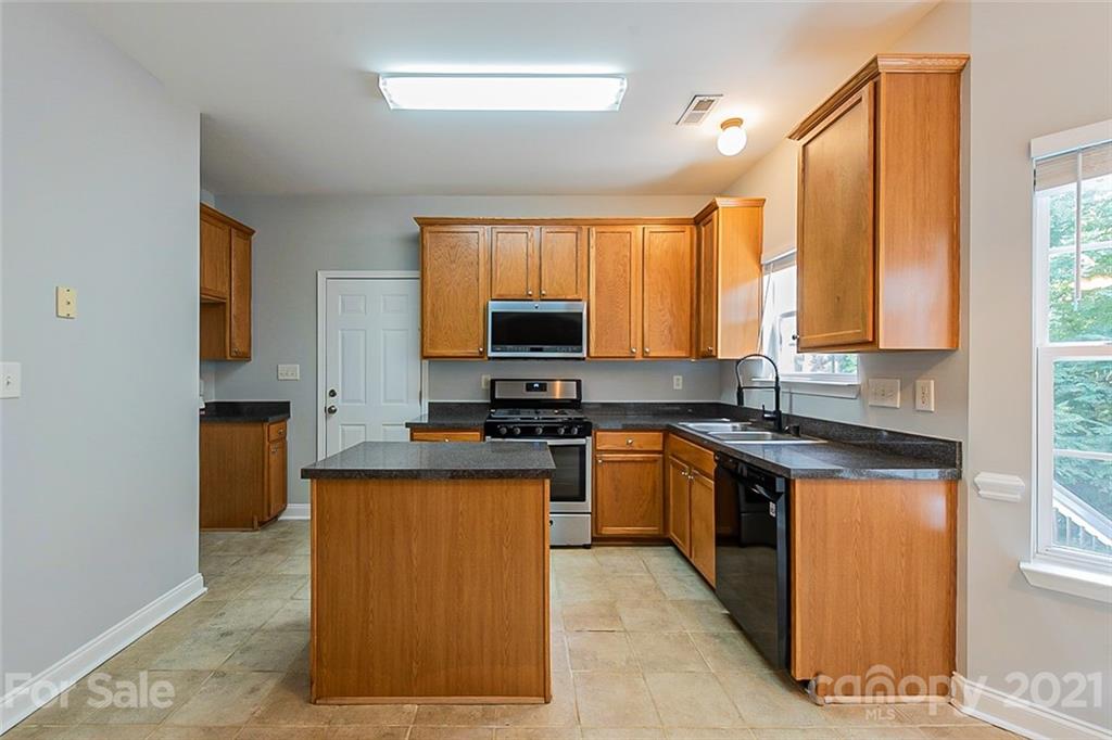1633 Kallaramo Road Rock Hill, SC 29732 - Photo 8 of 21 Gallery Image 8