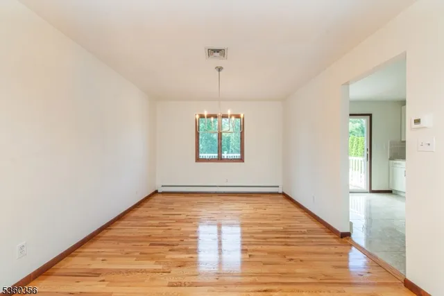 $999,000 | 36 Bellows Lane, Montville, NJ 07082