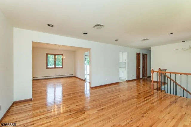 $999,000 | 36 Bellows Lane, Montville, NJ 07082