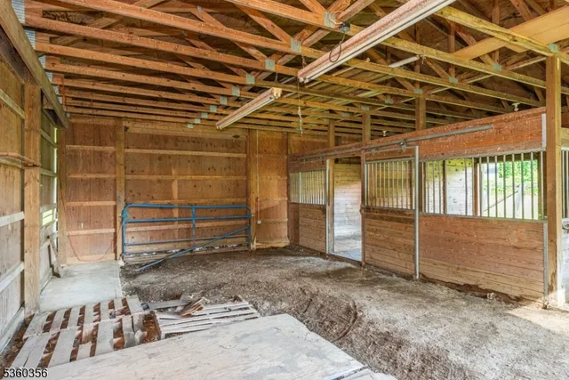 $999,000 | 36 Bellows Lane, Montville, NJ 07082