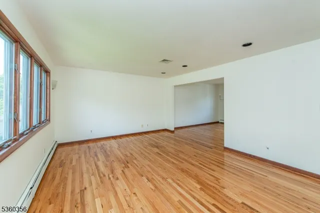 $999,000 | 36 Bellows Lane, Montville, NJ 07082