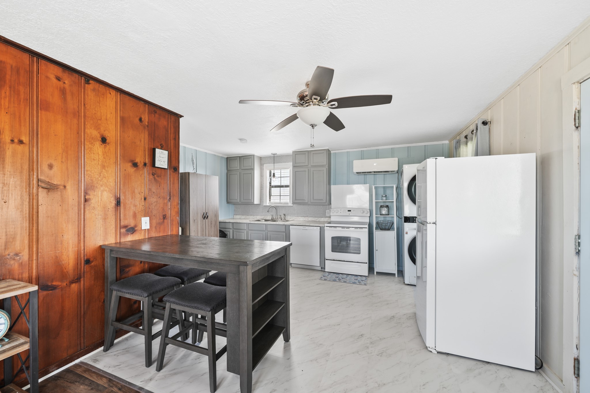 714 Caisson Street Surfside Beach, TX 77541 - Photo 13 of 33