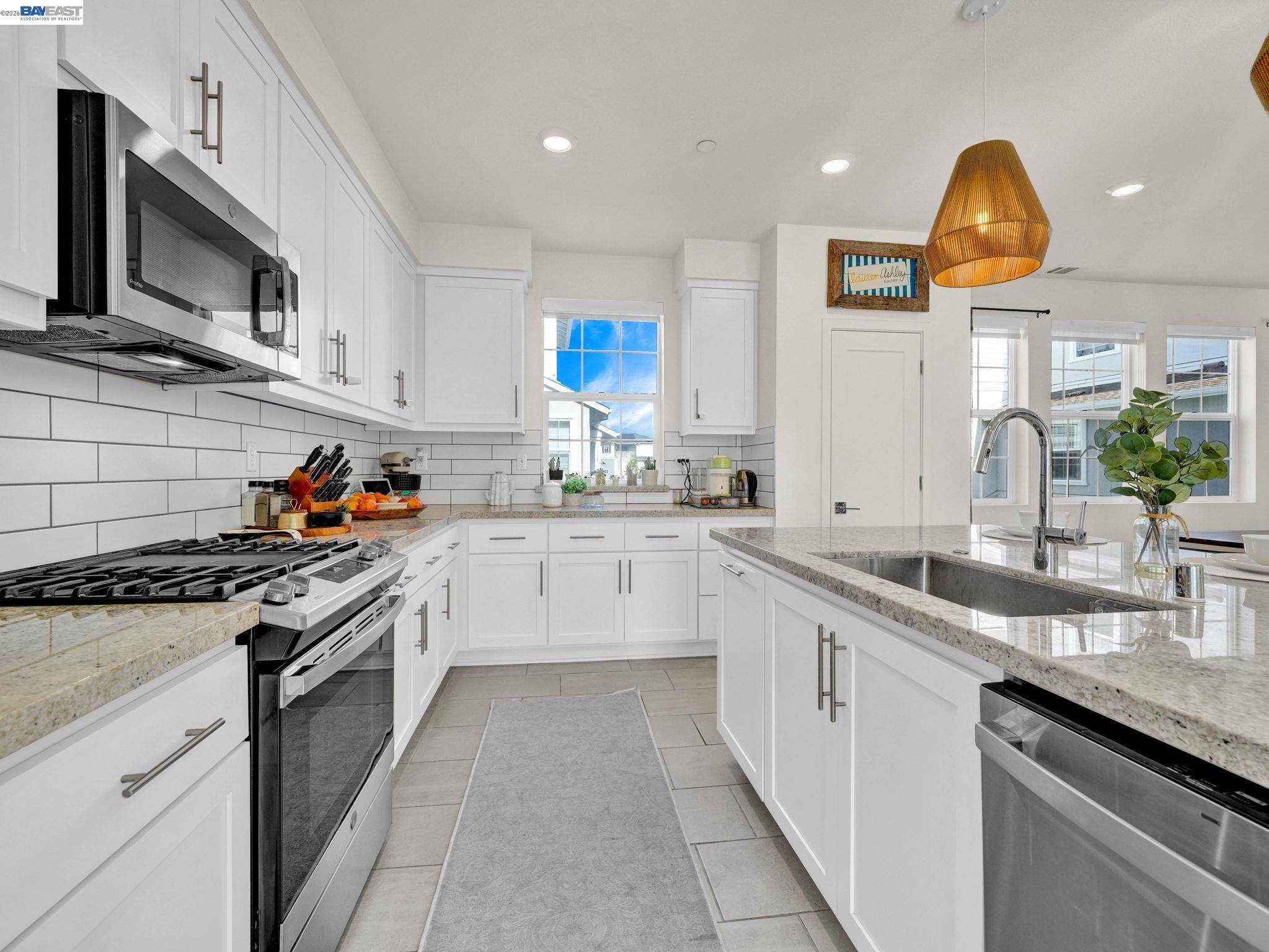 37457 Salt Grass Road Newark, CA 94560 - Photo 5 of 46