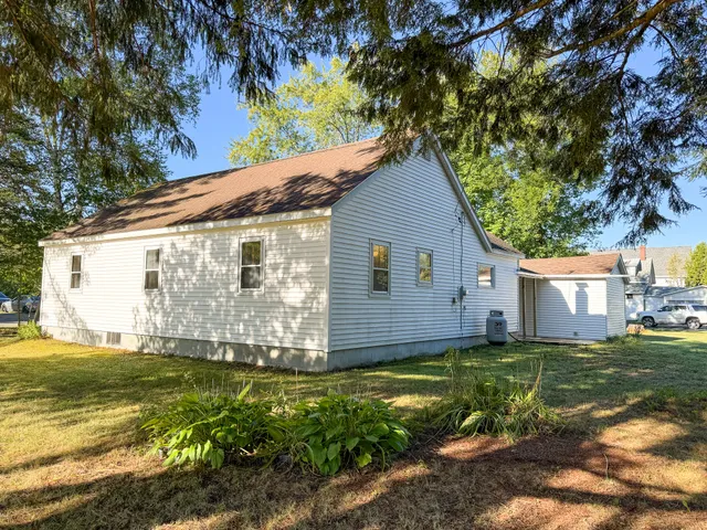 $164,900 | 66 Pleasant Street, Passadumkeag, ME 04475