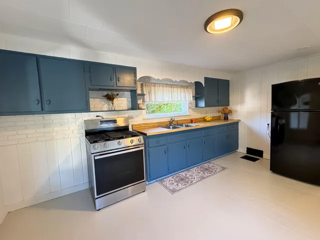 $164,900 | 66 Pleasant Street, Passadumkeag, ME 04475