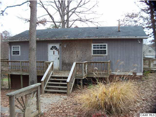 93 Logtrac Road Stanardsville, VA 22973 - Photo 9 of 20 a front view of a house with plants