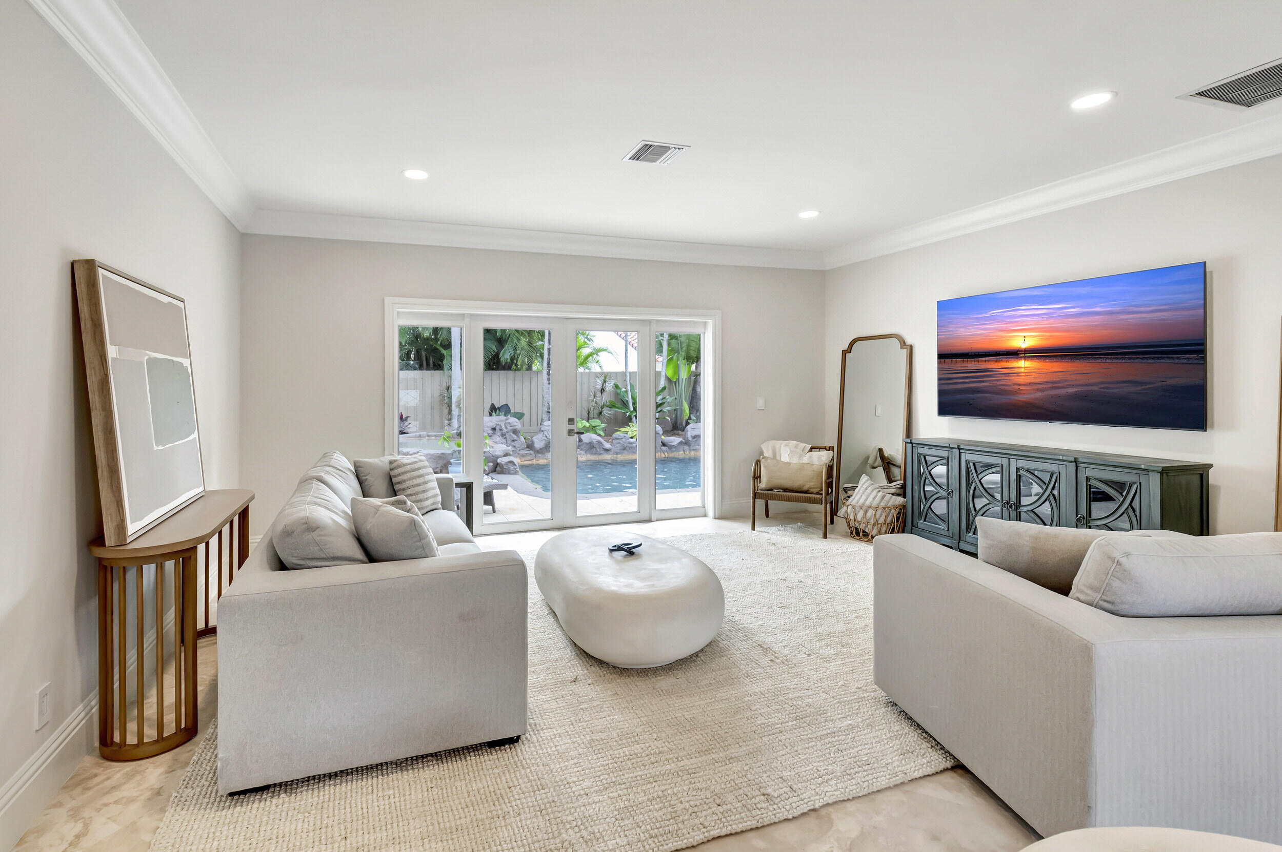 301 Southwest 15th Street Boca Raton, FL 33432 - Photo 4 of 65 Living room