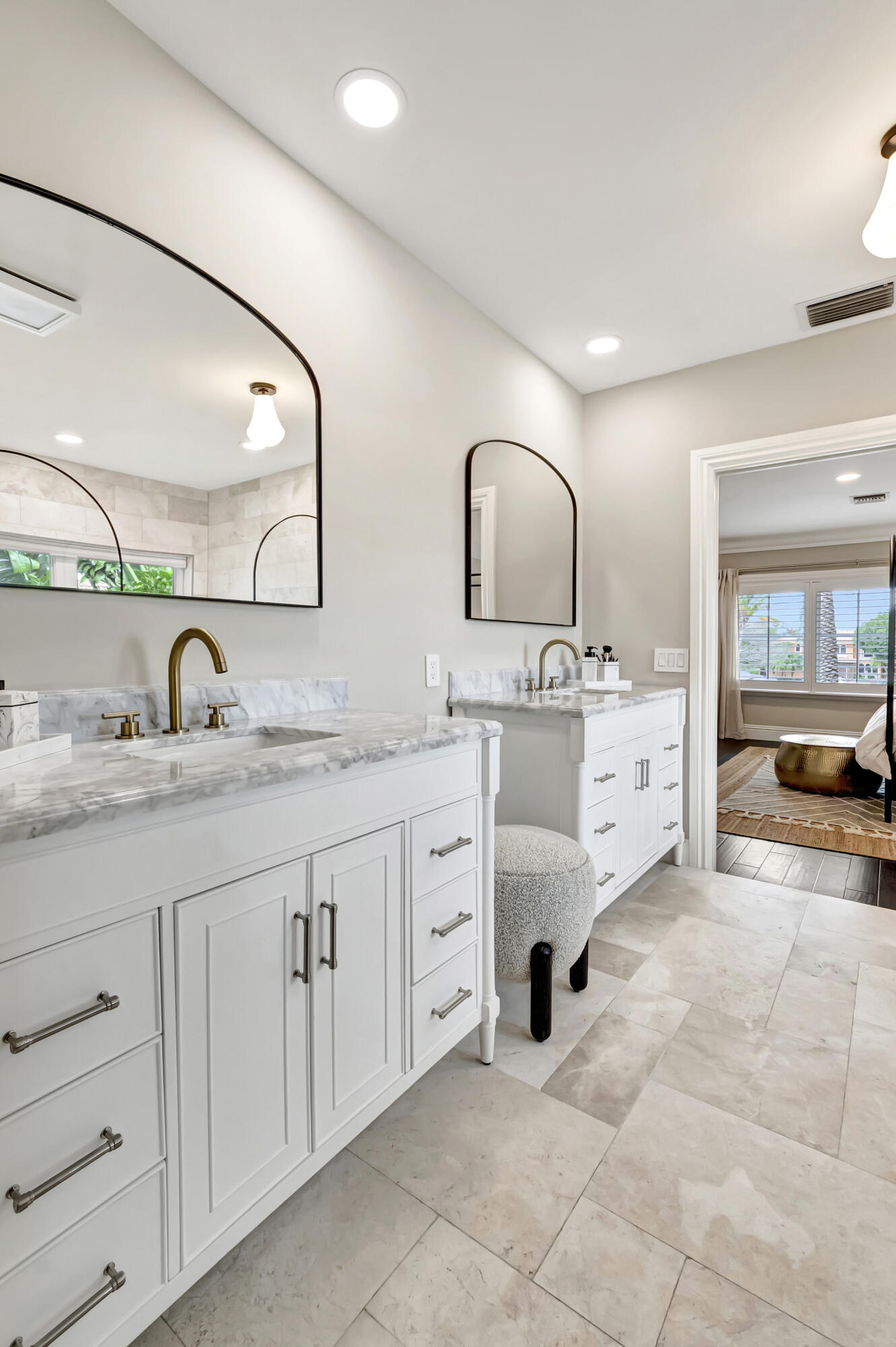 301 Southwest 15th Street Boca Raton, FL 33432 - Photo 42 of 65 Dual vanities
