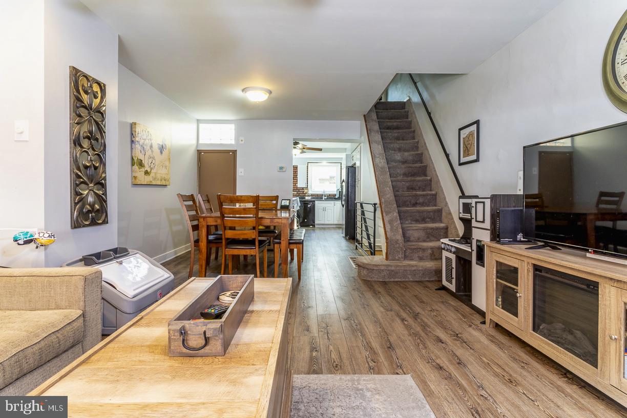 1920 Fitzgerald Street Philadelphia, PA 19145 - Photo 4 of 18