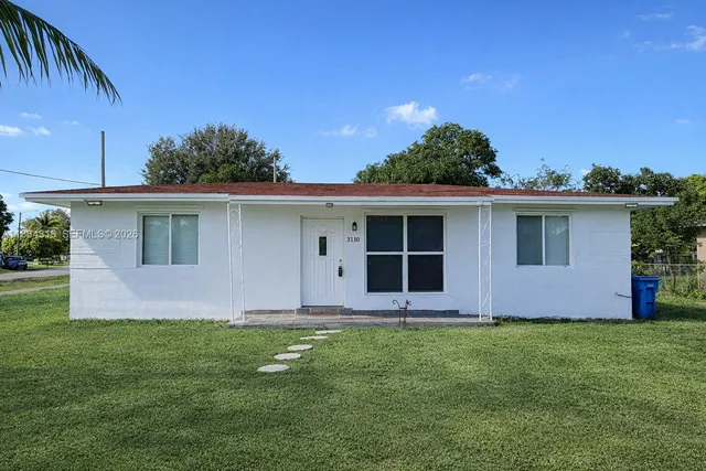$3,400 | 3110 Southwest 33rd Avenue, West Park, FL 33023