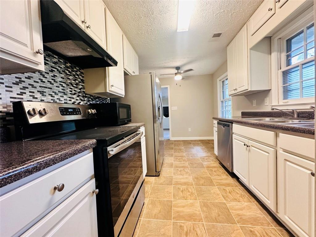6150 Mallory Road Atlanta, GA 30349 - Photo 4 of 16 Gallery Image 4