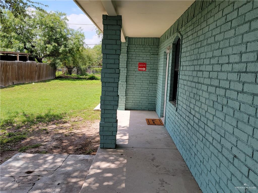 906 East Van Week Street Edinburg, TX 78541 - Photo 5 of 19 a view of outdoor space and yard