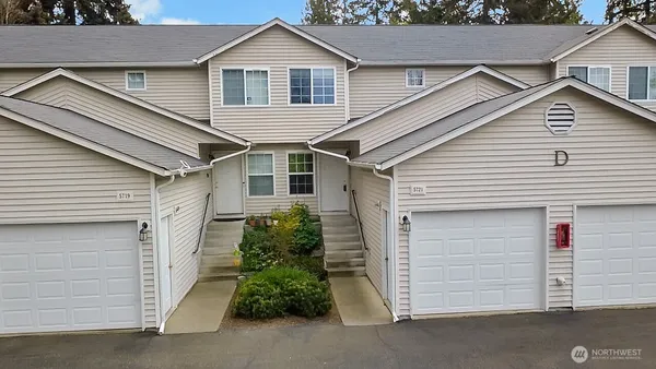 $319,950 | 5721 99th St Court East, Puyallup, WA 98373