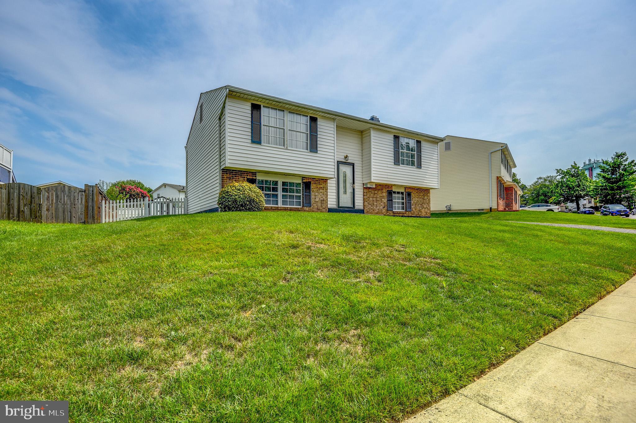 110 North Garfield Road Sterling, VA 20164 - Photo 2 of 30 Gallery Image 2