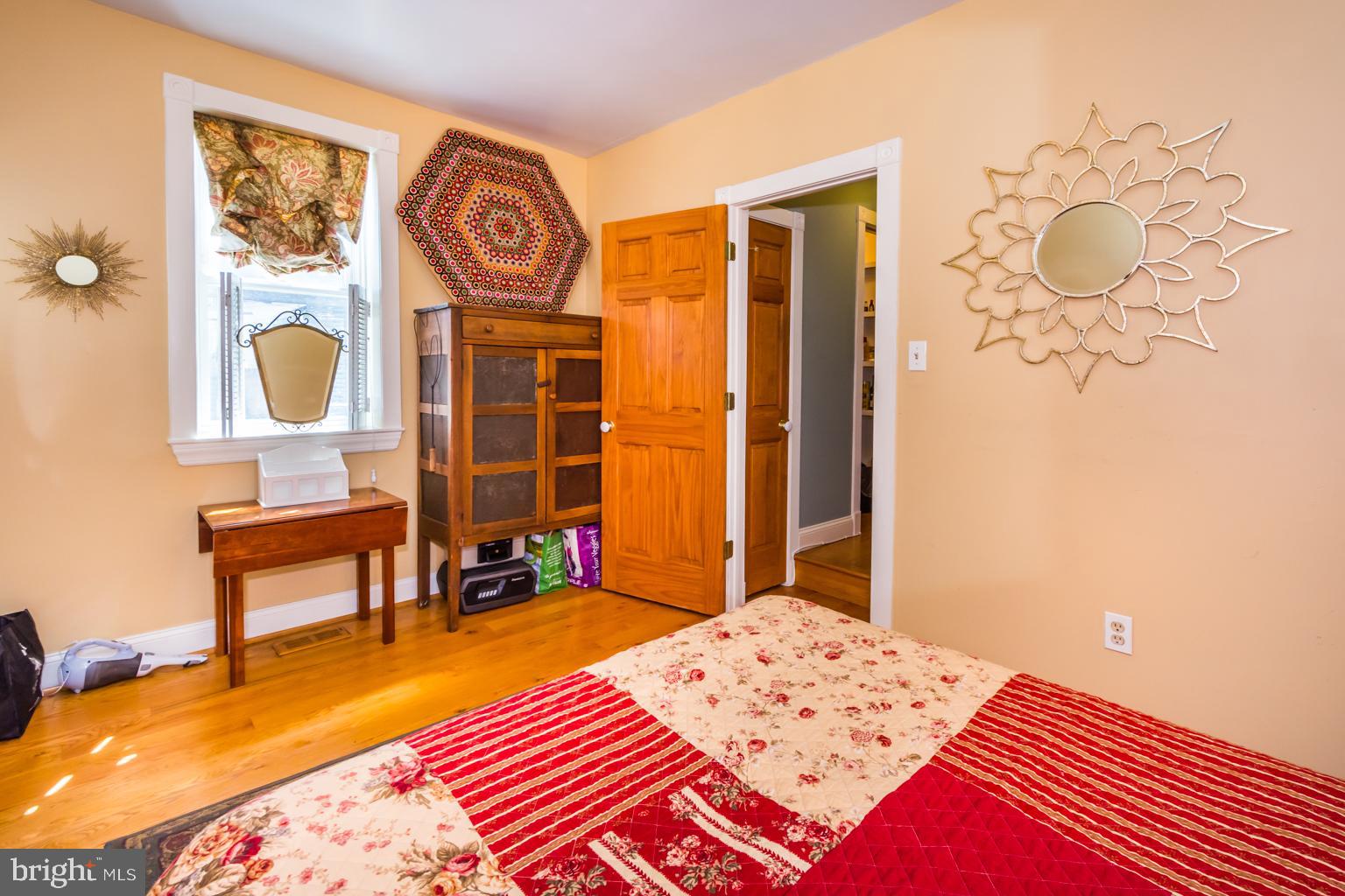 1273 Riverside Avenue Baltimore, MD 21230 - Photo 21 of 54 A bedroom on the main floor!