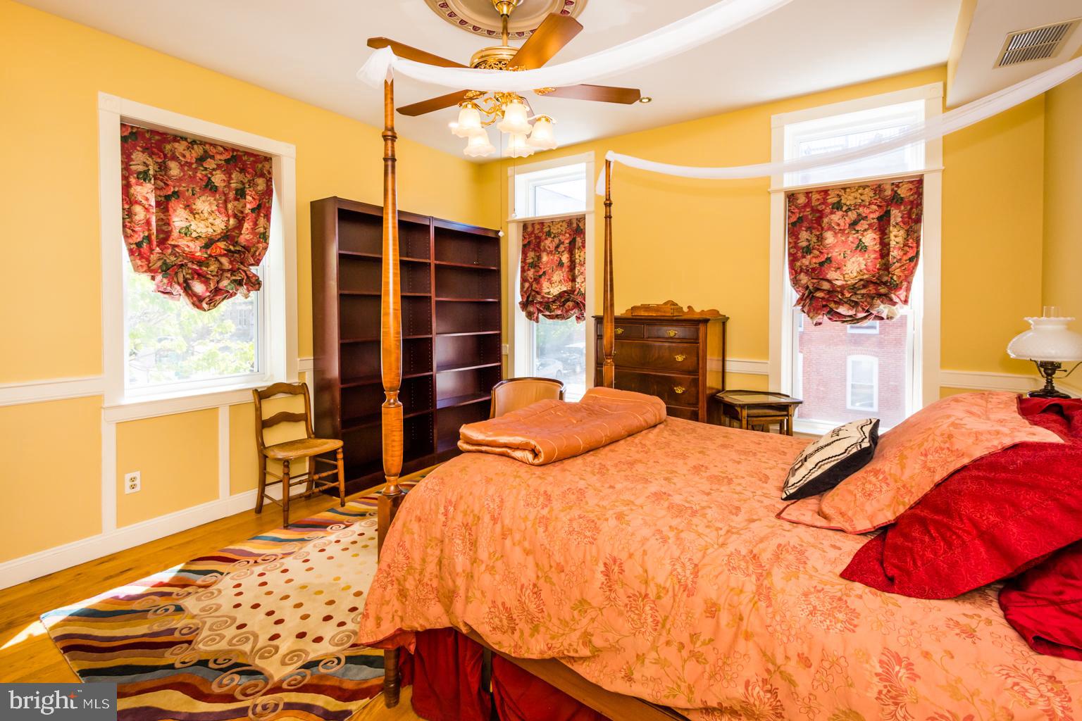 1273 Riverside Avenue Baltimore, MD 21230 - Photo 27 of 54 Master bedroom