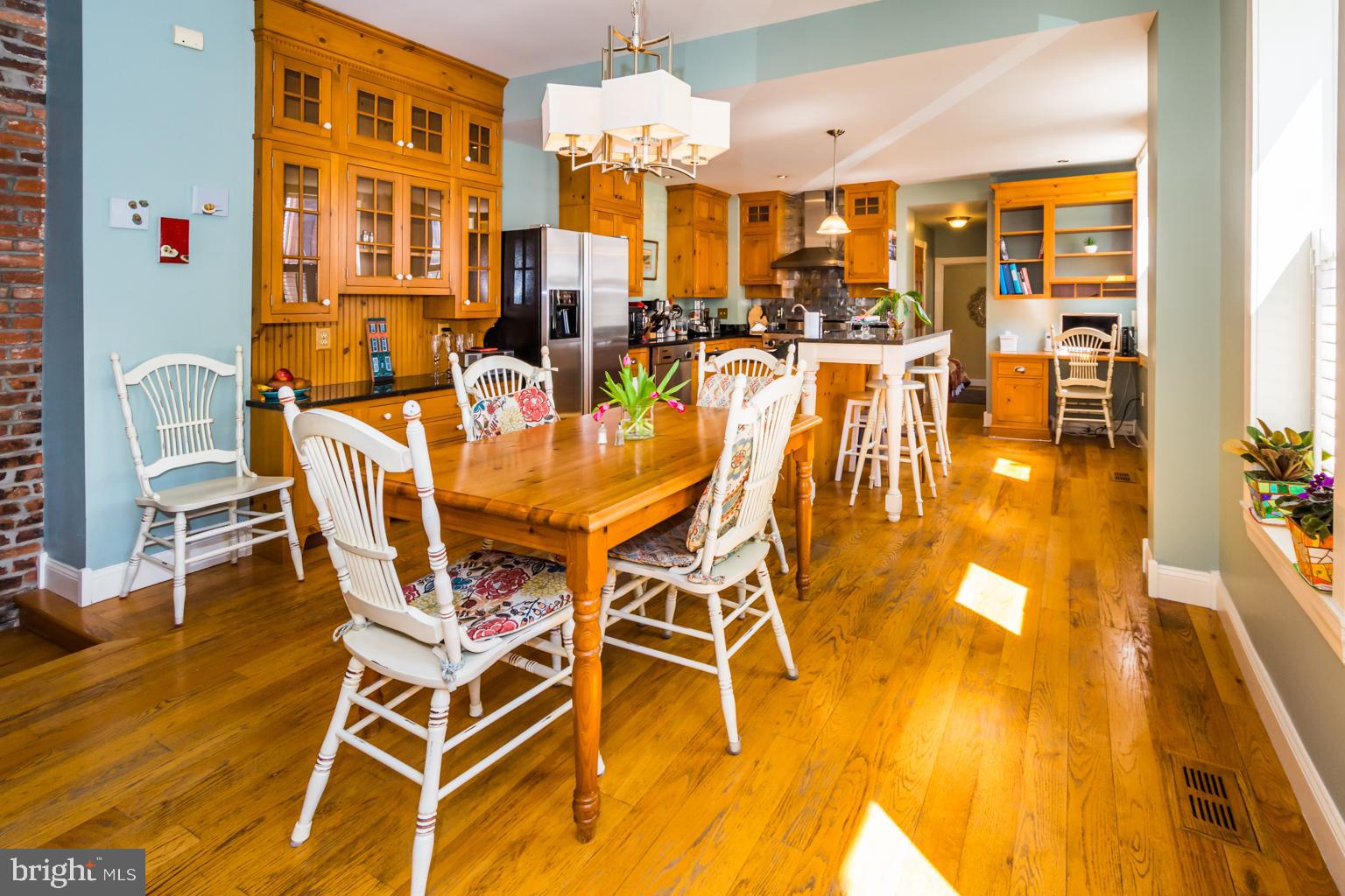 1273 Riverside Avenue Baltimore, MD 21230 - Photo 5 of 54 Eat in kitchen space