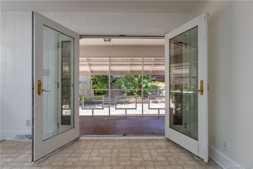 6022 Brookhaven Road, Unit 4 Charlotte, NC 28210 - Photo 20 of 29 Gallery Image 20