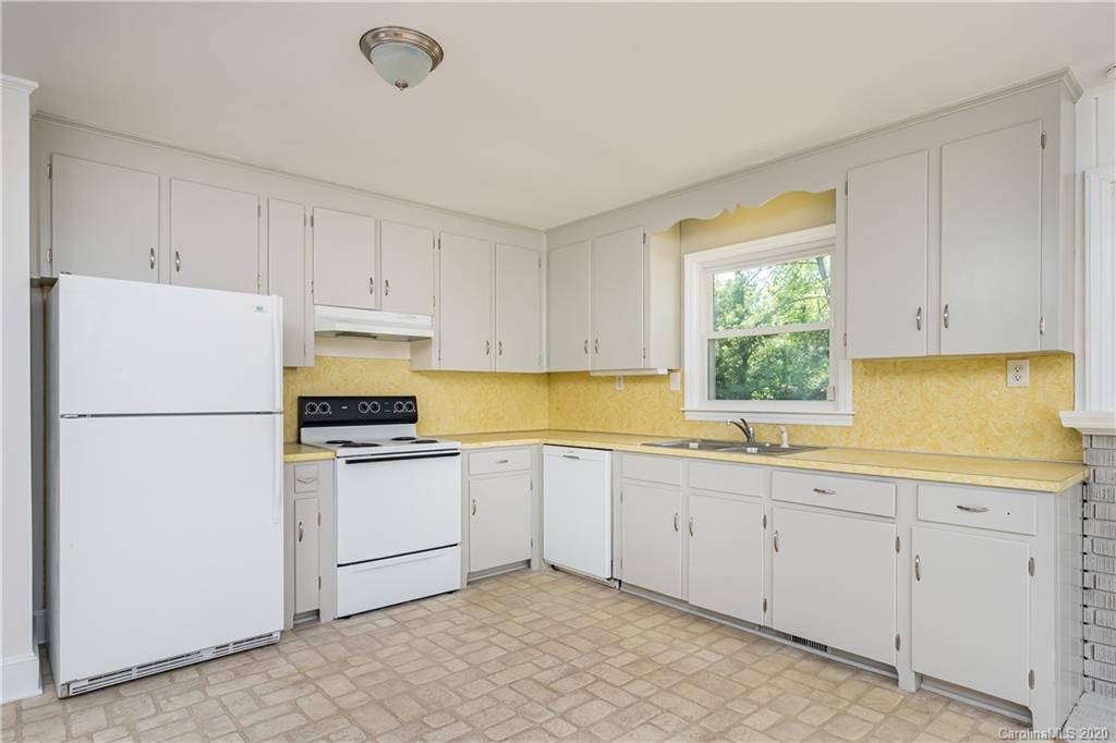 6022 Brookhaven Road, Unit 4 Charlotte, NC 28210 - Photo 8 of 29 Gallery Image 8