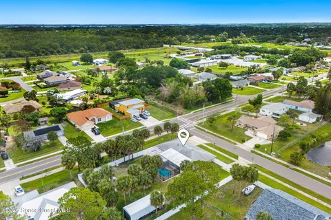 $469,900 | 498 Chamberlin Avenue Northwest, Palm Bay, FL 32907