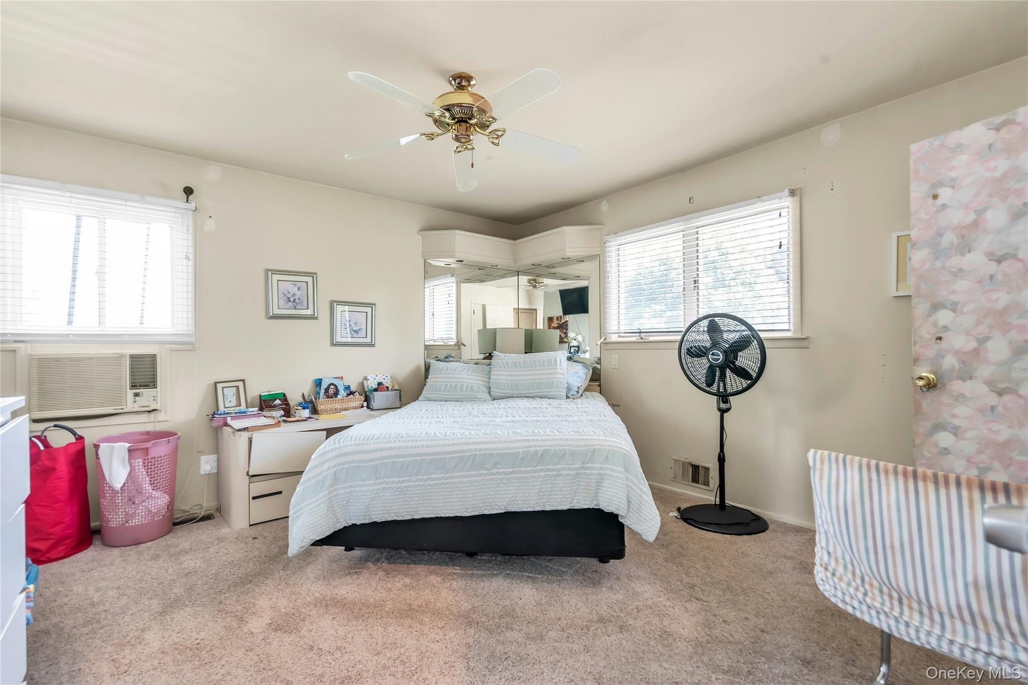 33 Cameo Road Commack, NY 11725 - Photo 10 of 24