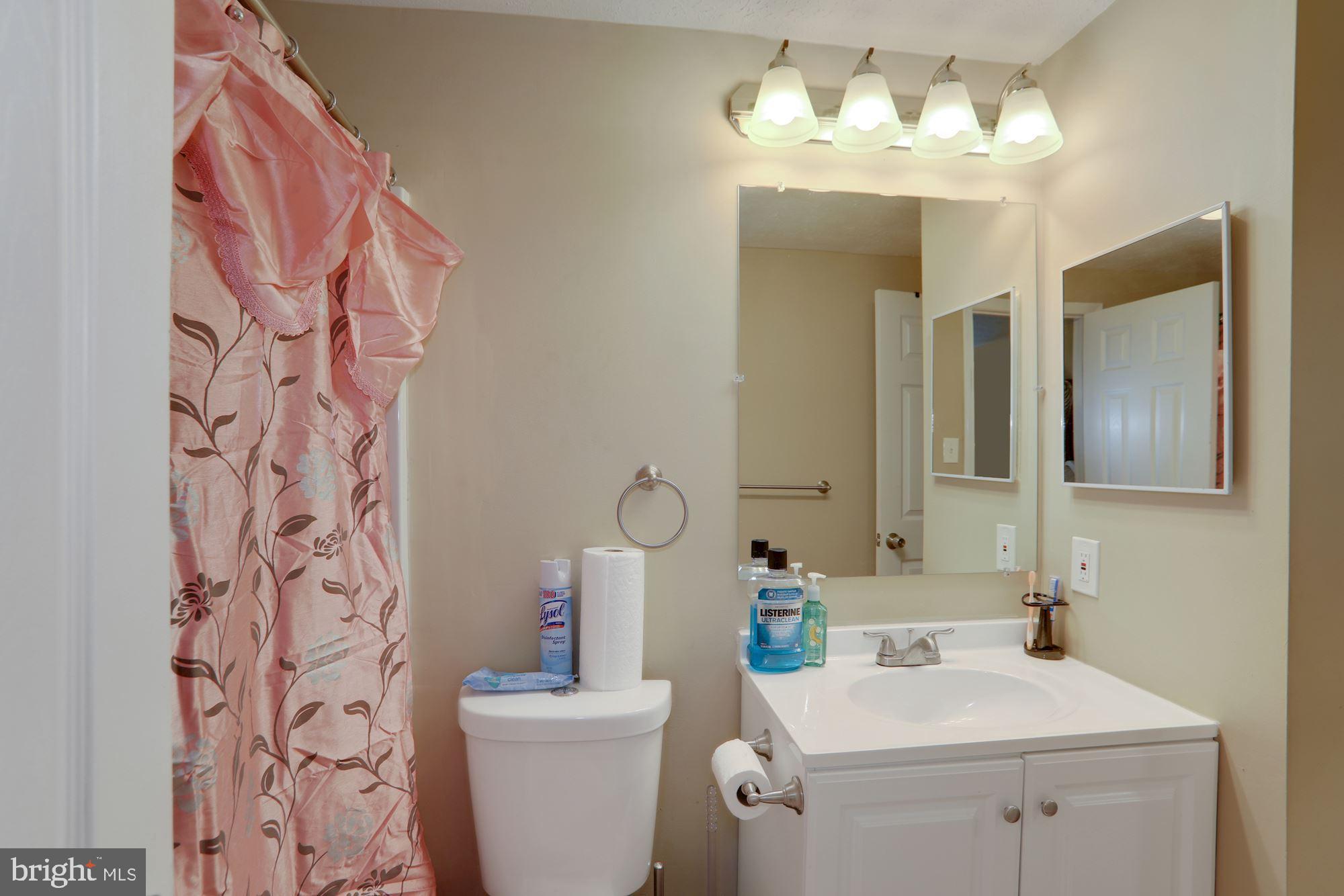 6 Decatur Lane Sicklerville, NJ 08081 - Photo 12 of 23 Master bedroom access to bathroom