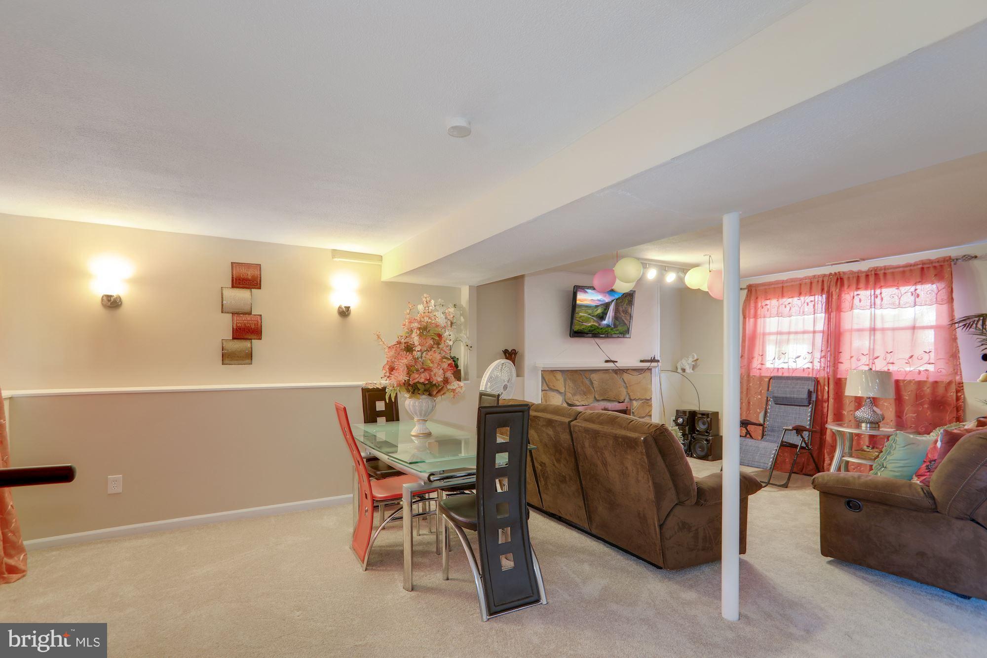 6 Decatur Lane Sicklerville, NJ 08081 - Photo 15 of 23 Family room