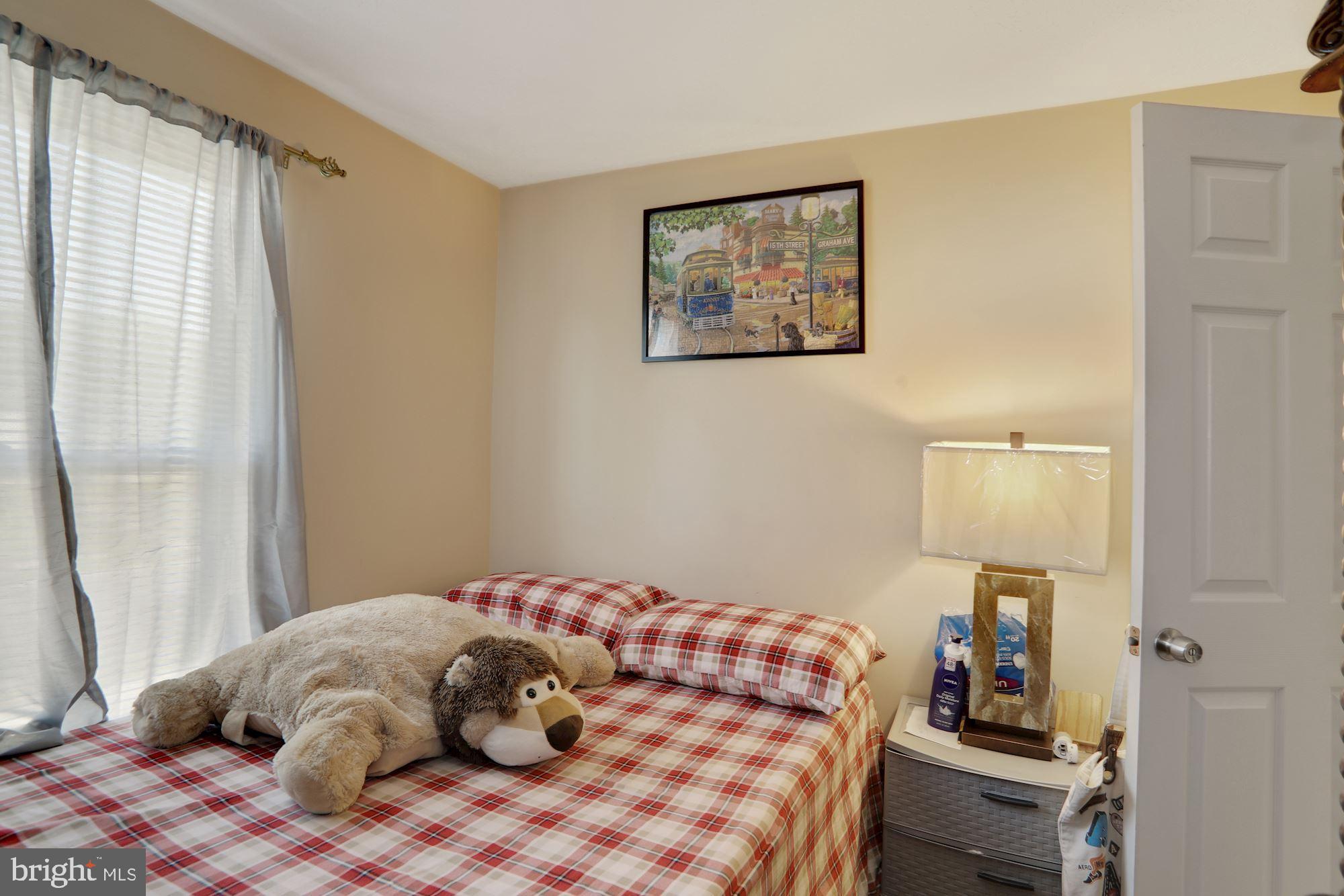 6 Decatur Lane Sicklerville, NJ 08081 - Photo 10 of 23 3rd bedroom