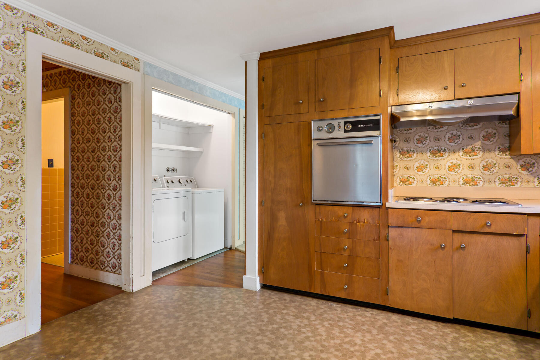 15-7 Scottsdale Road Centerville, MA 02632 - Photo 23 of 44 Kitchen to Hallway