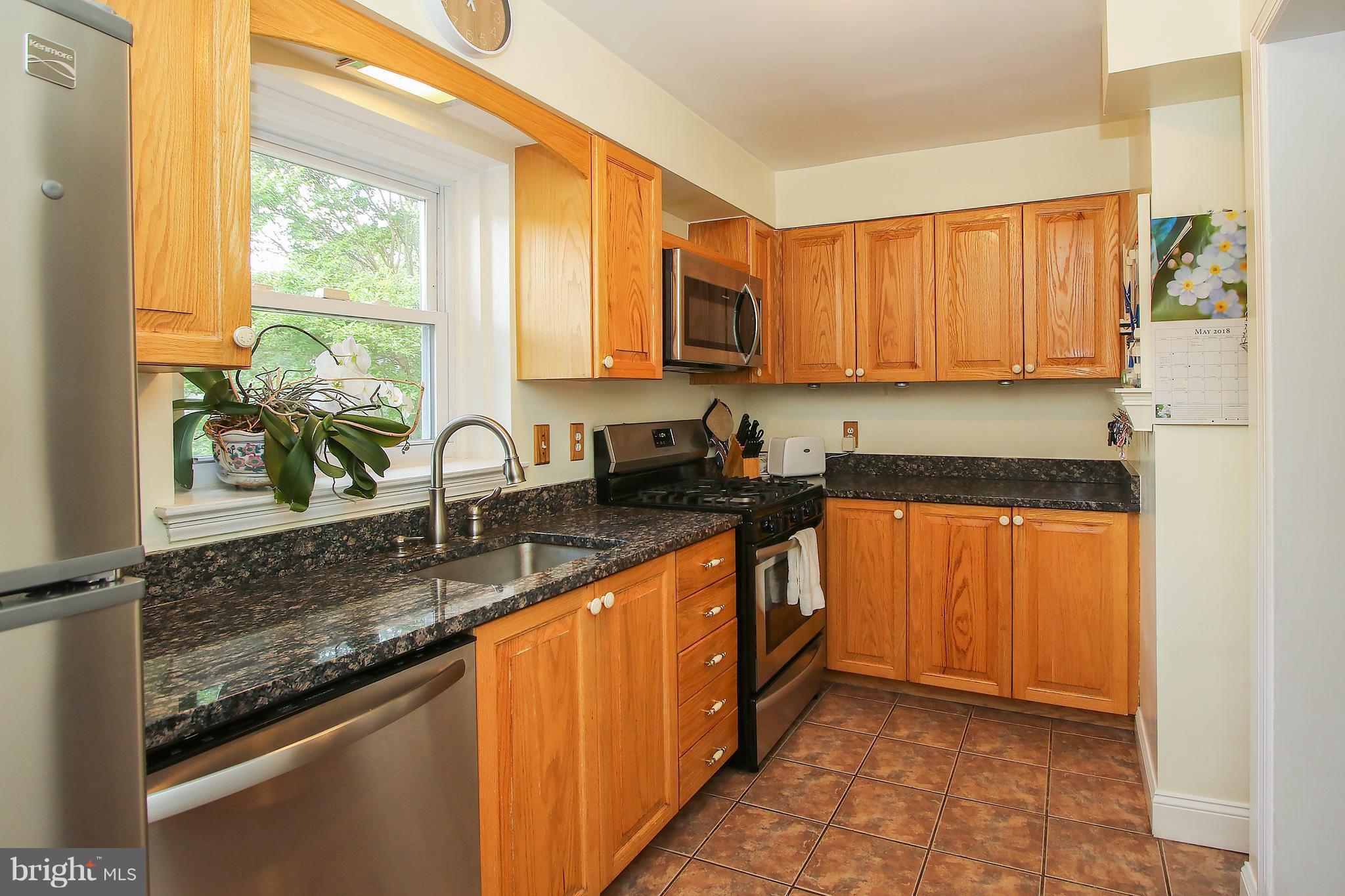 4714 Edgefield Road Bethesda, MD 20814 - Photo 11 of 29 Kitchen