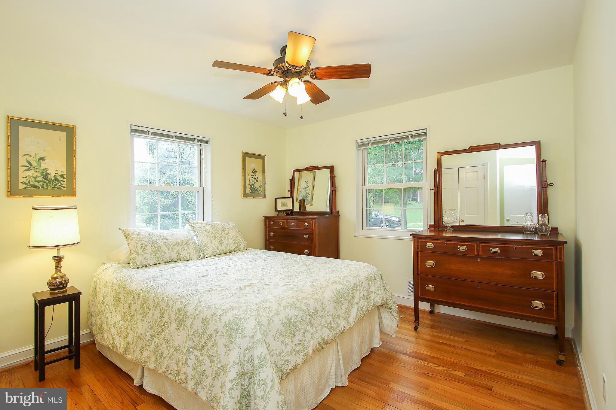 4714 Edgefield Road Bethesda, MD 20814 - Photo 13 of 29 Bedroom (Master)