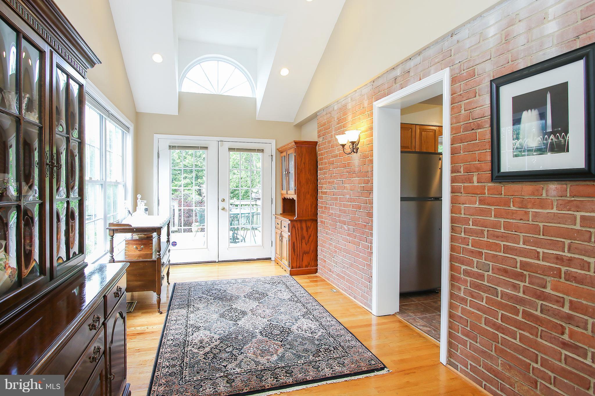 4714 Edgefield Road Bethesda, MD 20814 - Photo 9 of 29 Interior (General)