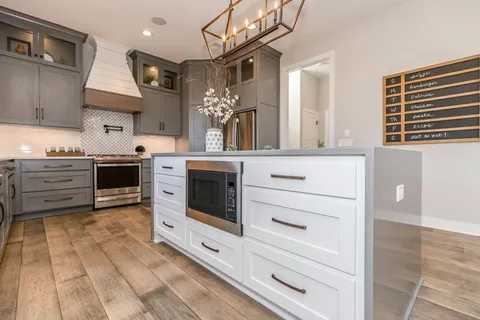 $709,085 | 25054 West 141st Street, Olathe, KS 66061