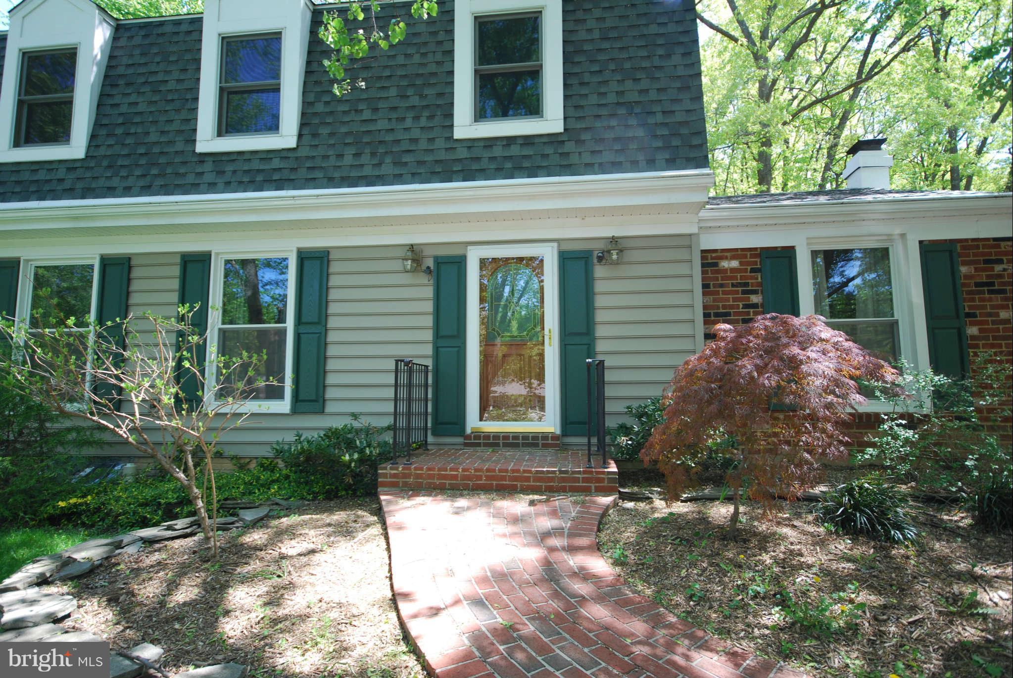 1815 Cranberry Lane Reston, VA 20191 - Photo 2 of 28 Exterior (Front)