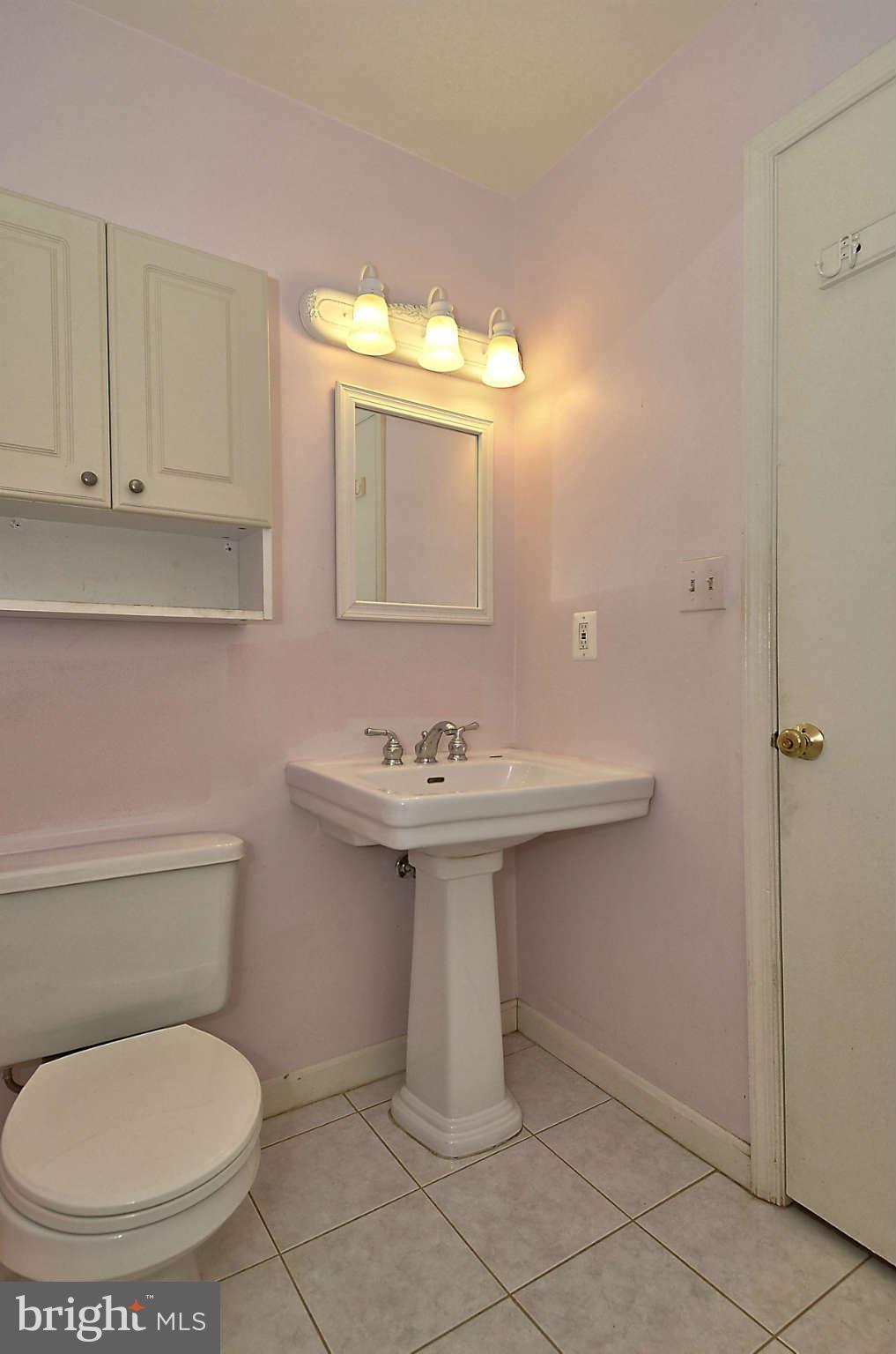 1815 Cranberry Lane Reston, VA 20191 - Photo 12 of 28 Bath (Master)