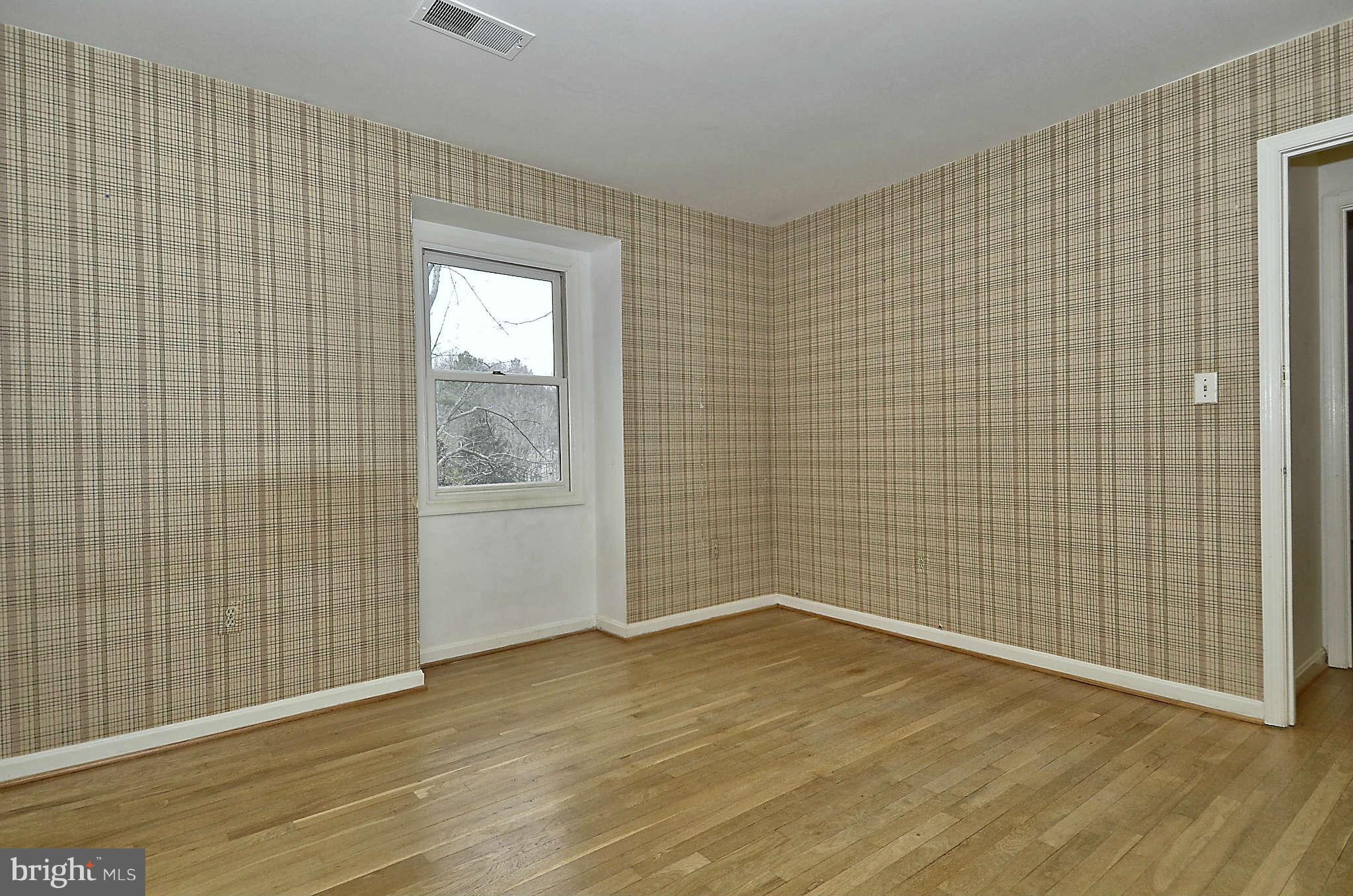 1815 Cranberry Lane Reston, VA 20191 - Photo 14 of 28 Bedroom