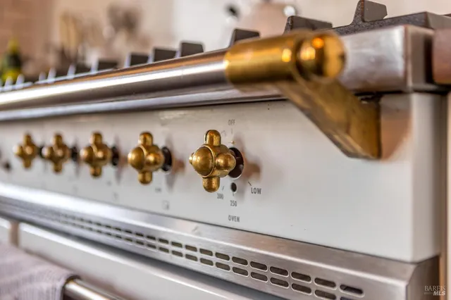 $920,000 | 705 Georgia Street, Vallejo, CA 94590