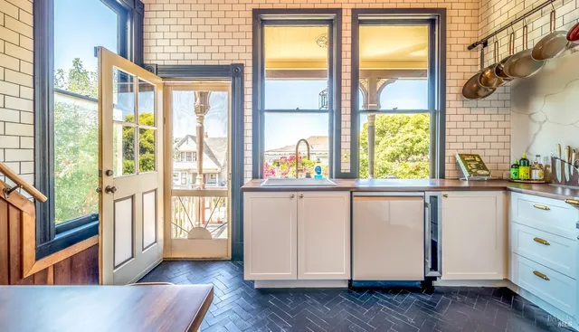 $920,000 | 705 Georgia Street, Vallejo, CA 94590