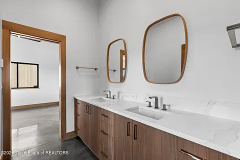 $1,995,000 | 6322 Fox Springs Drive, Victor, ID 83455