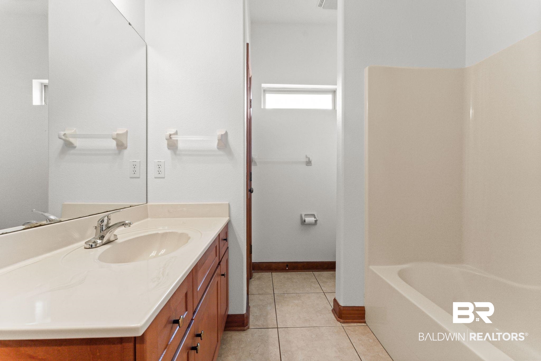 18812 Riverbend Loop Foley, AL 36535 - Photo 34 of 46 Bathroom