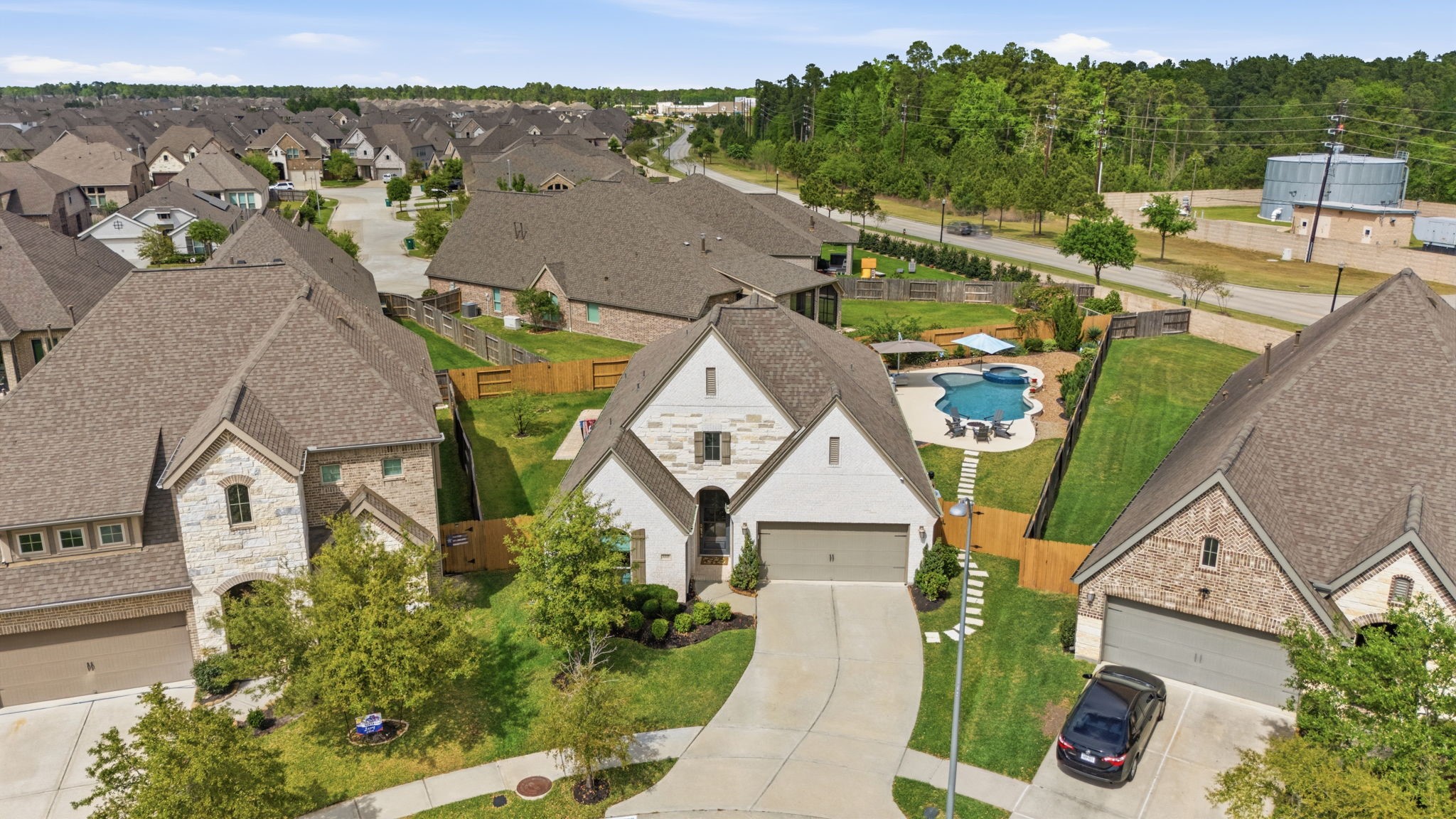 4359 Croft Creek Drive Spring, TX 77386 - Photo 4 of 46 an aerial view of a house with a garden