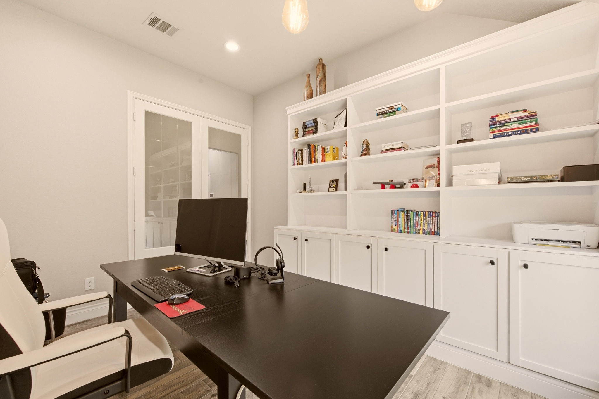 4359 Croft Creek Drive Spring, TX 77386 - Photo 8 of 46 a view of a workspace with furniture
